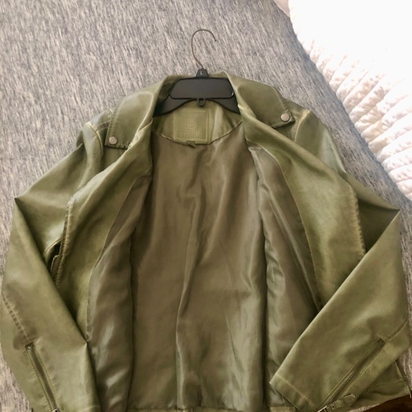 Max Studio Olive Faux Leather Moto Style Jacket - Picture 11 of 12